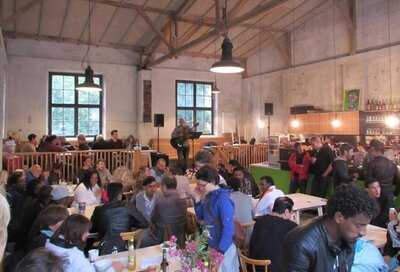 Café "tür An Tür"