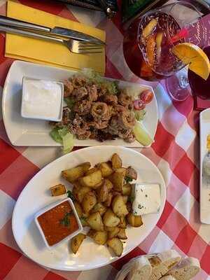 Casa Cuevas - Tapas Bar