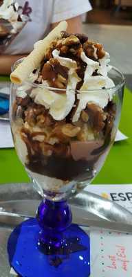 Catania Das Cafe, Die Eisdiele