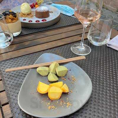 Gusto Natural Modern Grill