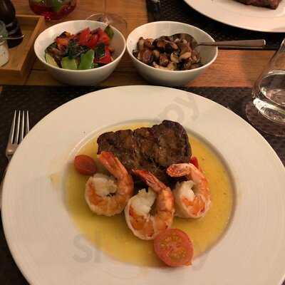 Gusto Natural Modern Grill