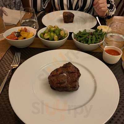 Gusto Natural Modern Grill