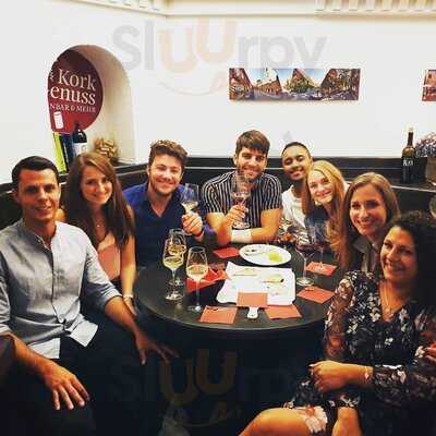 Kork-genuss Weinbar Und Mehr