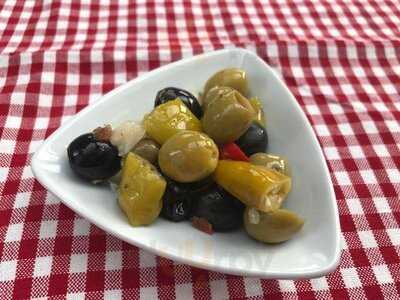 Kork-genuss Weinbar Und Mehr