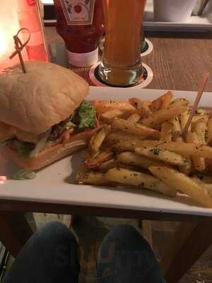 Burger & Bier