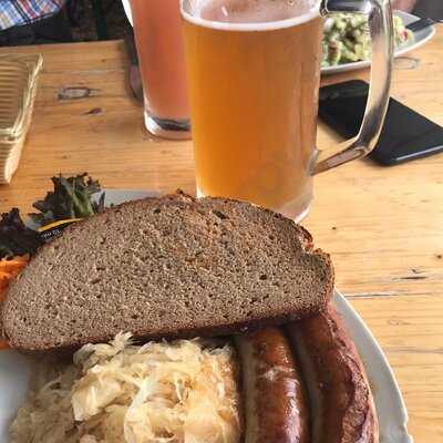 Goldene Gans - Fränkischer Biergarten