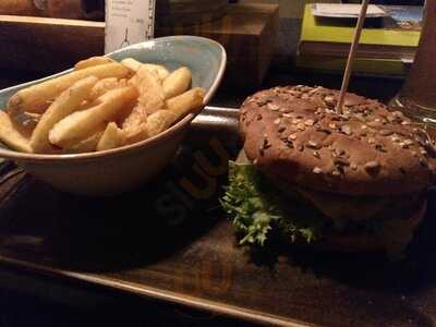 Hans Im GlÜck Burgergrill & Bar