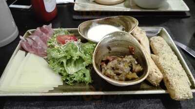 Hans Im GlÜck Burgergrill & Bar