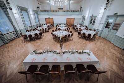 Der Neue Hubertushof