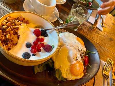 Rosi - Kaffeehaus Und Bar