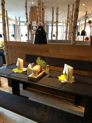 Hans Im GlÜck Burgergrill & Bar