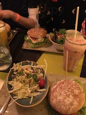 Hans Im GlÜck Burgergrill & Bar