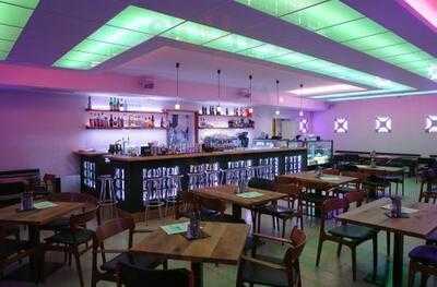 Parkside Canteen & Bar