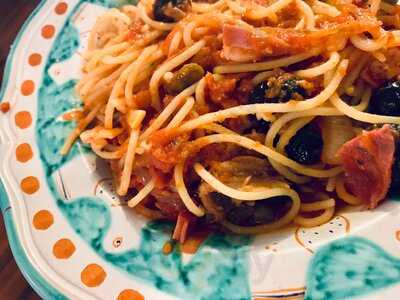 Piccola Roma, Sullo Pierluigi