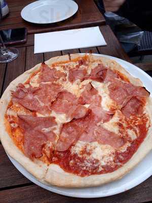 Piccola Roma, Sullo Pierluigi