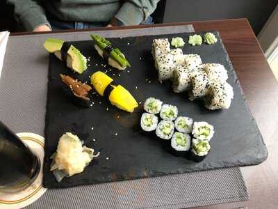 Cocoon Restaurant & Bar