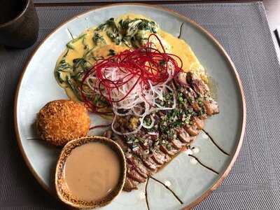 Cocoon Restaurant & Bar