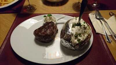 Mike's Eku Steakhouse