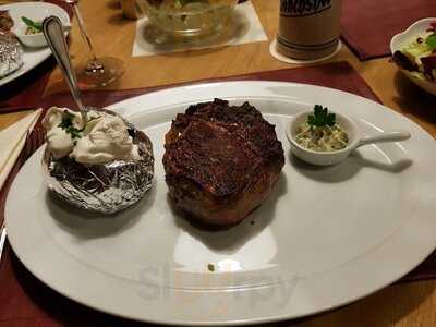 Mike's Eku Steakhouse