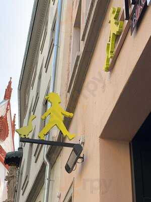 Hans Im GlÜck Burgergrill & Bar