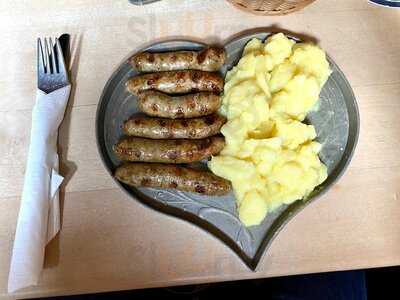 Bratwurstherzl Am Viktualienmarkt