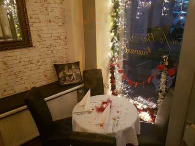 Karisma, Café /bar/restaurant