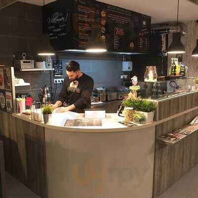 Oskar's Tantuni Food