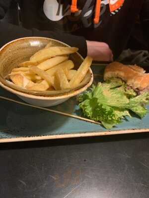 Hans Im GlÜck Burgergrill & Bar