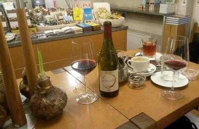 Centrale - Caffe & Vino & Stars