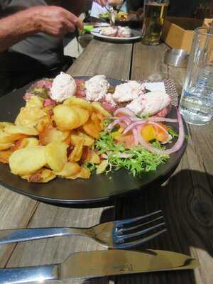 Waldrasthaus Karches