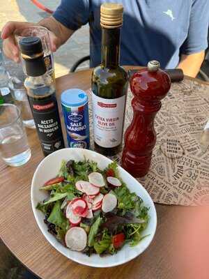 L'osteria München Künstlerhaus