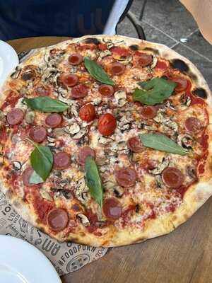 L'osteria München Künstlerhaus