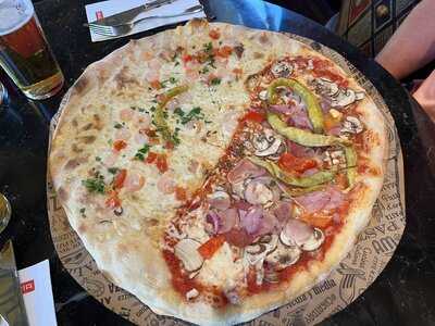 L'osteria München Künstlerhaus