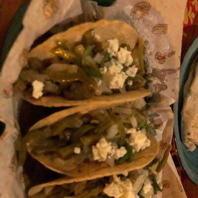 Taqueria & Cantina La Lucha