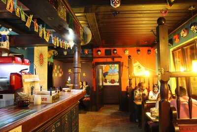 Taqueria & Cantina La Lucha