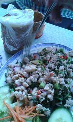 Khun Mae, Thai Restaurant & Shop