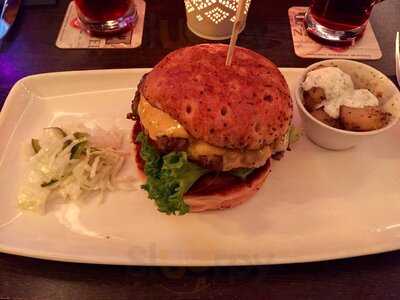 Ca-ba-lu Burger & More