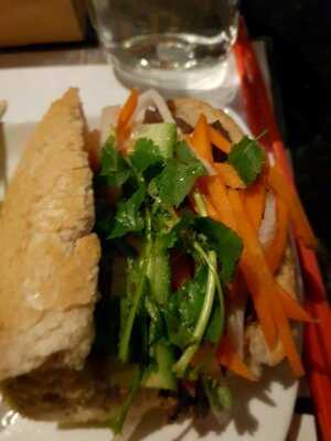 Soumi - Soups And Bánh Mì