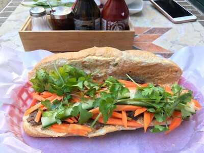 Soumi - Soups And Bánh Mì