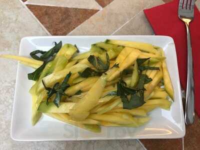 Soumi - Soups And Bánh Mì