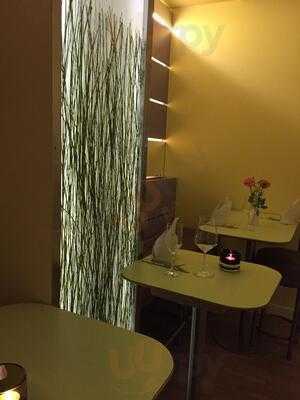 Monsoon Glockenbach Restaurant