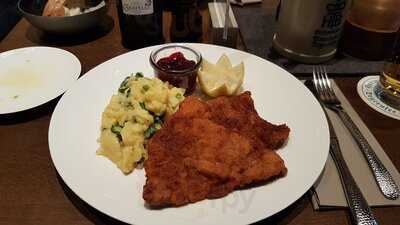 Leger Am Dom Restaurant & Bar