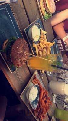 Hans Im GlÜck Burgergrill & Bar