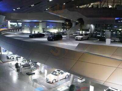 Coffee Bar In Der Bmw Welt