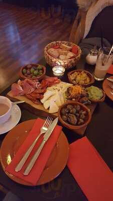 Tinto - Tapas Y Vino