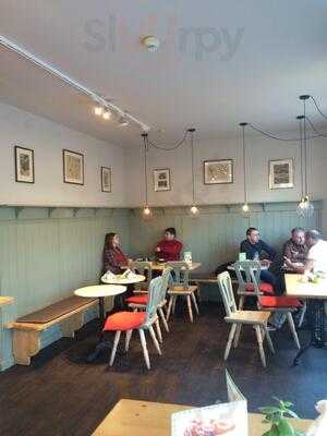 Mueller Bistro & Cafe