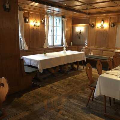 Gutshof Menterschwaige