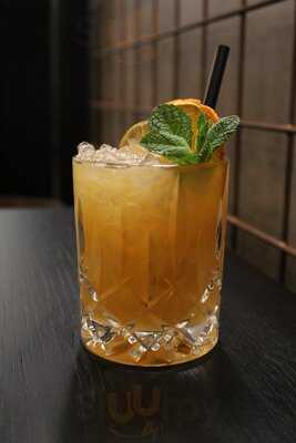 Café Nika Bakery & Bar