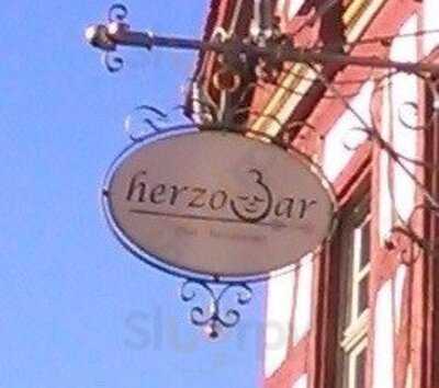 Herzobar