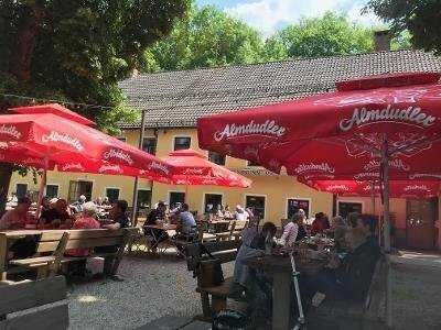 Siebenbrunn Wirtshaus & Biergarten Am Tierpark